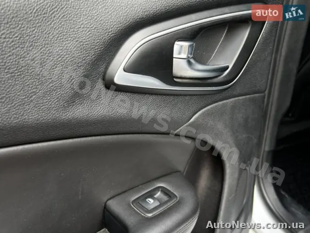 2014 Chrysler 200 — фото 71 (autoria)
