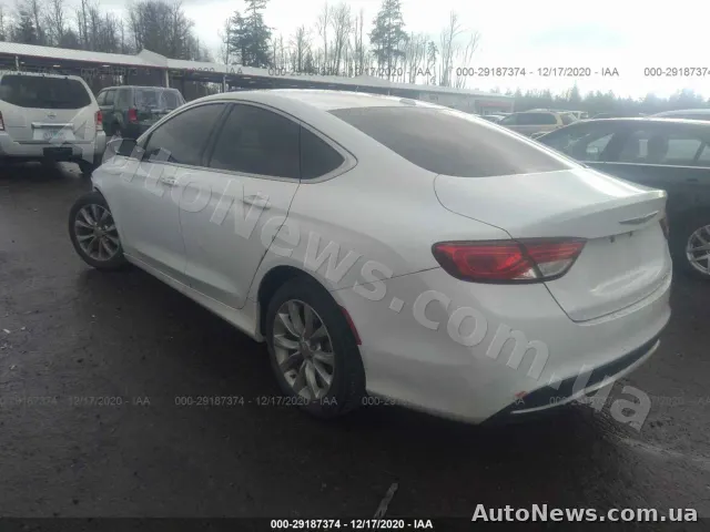 2015 Chrysler 200 — фото 3 (iaai)