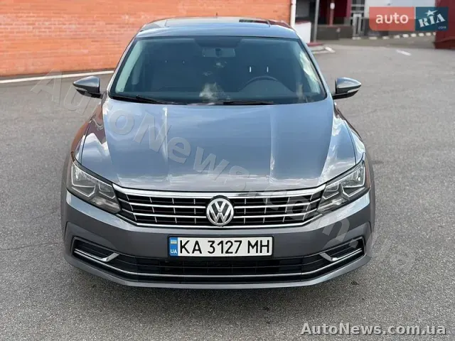 2016 Volkswagen Passat, VIN 1VWBT7A30HC000511, держномер КА3127МН — фото 1 (autoria)
