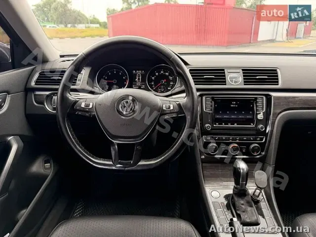 2016 Volkswagen Passat, VIN 1VWBT7A30HC000511, держномер КА3127МН — фото 24 (autoria)