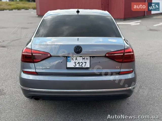 2016 Volkswagen Passat, VIN 1VWBT7A30HC000511, держномер КА3127МН — фото 5 (autoria)