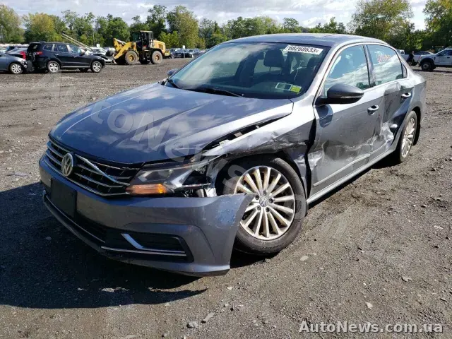 2016 Volkswagen Passat, VIN 1VWBT7A30HC000511, держномер КА3127МН — фото 1 (copart)