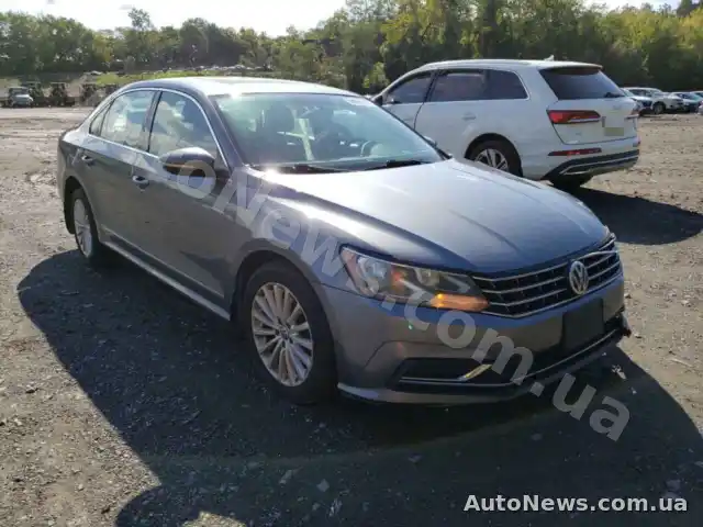 2016 Volkswagen Passat, VIN 1VWBT7A30HC000511, plate КА3127МН — photo 4 (copart)