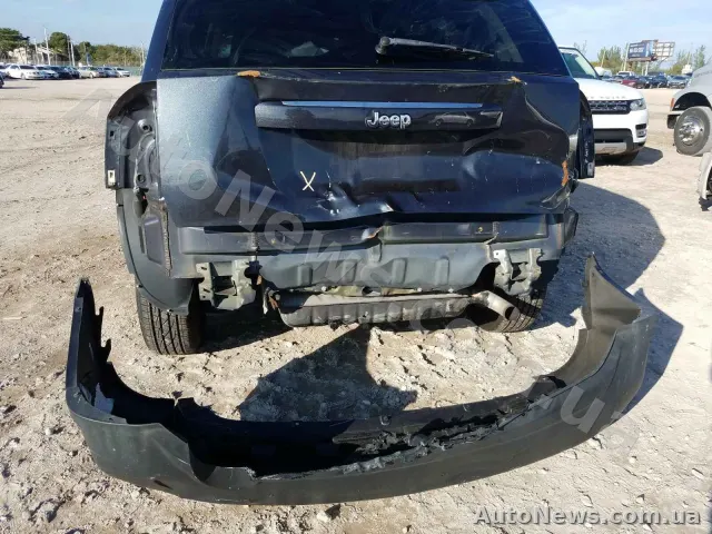 2015 Jeep Compass — zdjęcie 9 (copart)
