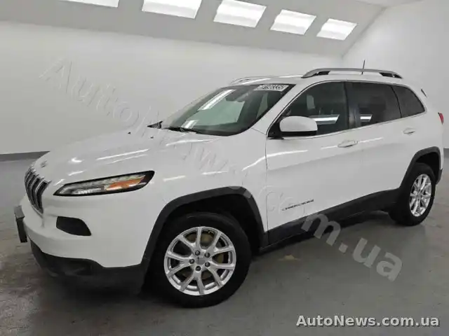 2017 Jeep Grand Cher, VIN 1C4PJLCB0HD214646, plate СА8317КО — photo 1 (copart)