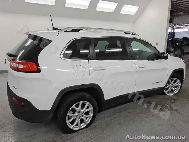 2017 Jeep Grand Cher, VIN 1C4PJLCB0HD214646, держномер СА8317КО — фото 3 (copart)