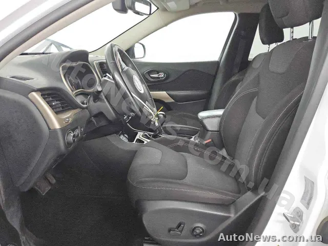 2017 Jeep Grand Cher, VIN 1C4PJLCB0HD214646, держномер СА8317КО — фото 7 (copart)