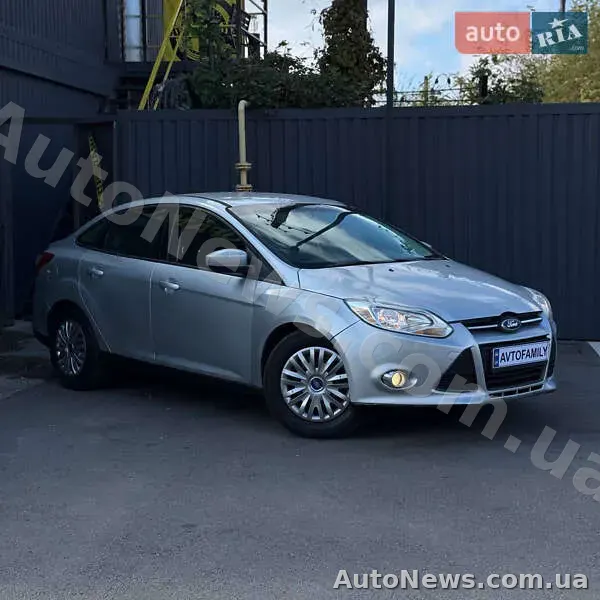 2011 Ford Focus SE, VIN 1FAHP3F27CL197895, nr rej. АЕ5214ТМ — zdjęcie 4 (autoria)