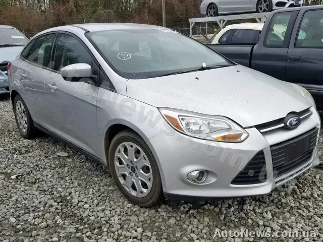 2011 Ford Focus SE, VIN 1FAHP3F27CL197895, nr rej. АЕ5214ТМ — zdjęcie 1 (copart)