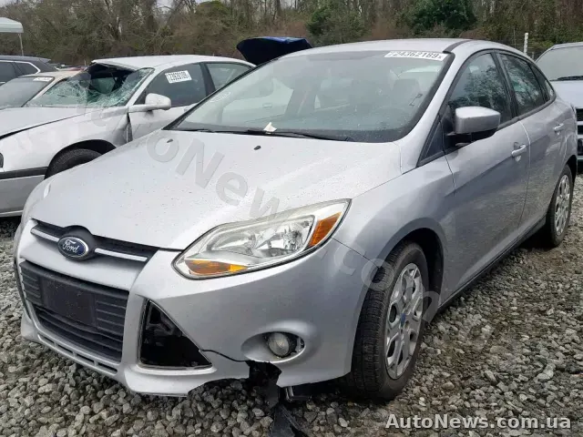 2011 Ford Focus SE, VIN 1FAHP3F27CL197895, nr rej. АЕ5214ТМ — zdjęcie 2 (copart)