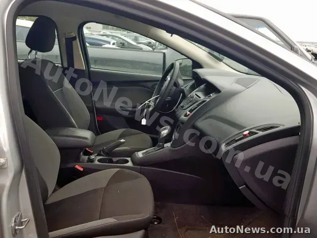 2011 Ford Focus SE, VIN 1FAHP3F27CL197895, nr rej. АЕ5214ТМ — zdjęcie 5 (copart)