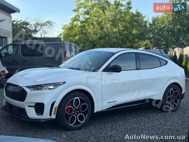 2021 Ford Mustang, VIN 3FMTK4SE7MME03320 — photo 8 (autoria)