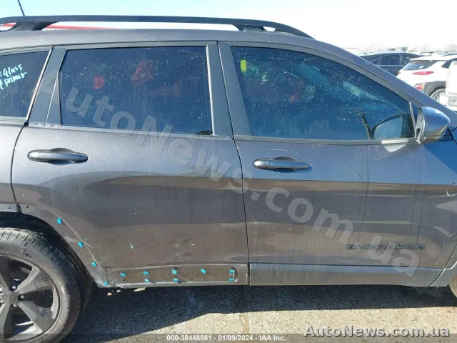 2019 Jeep Cherokee, VIN 1C4PJLLB0KD458076, nr rej. СВ4559ЕХ — zdjęcie 13 (iaai)