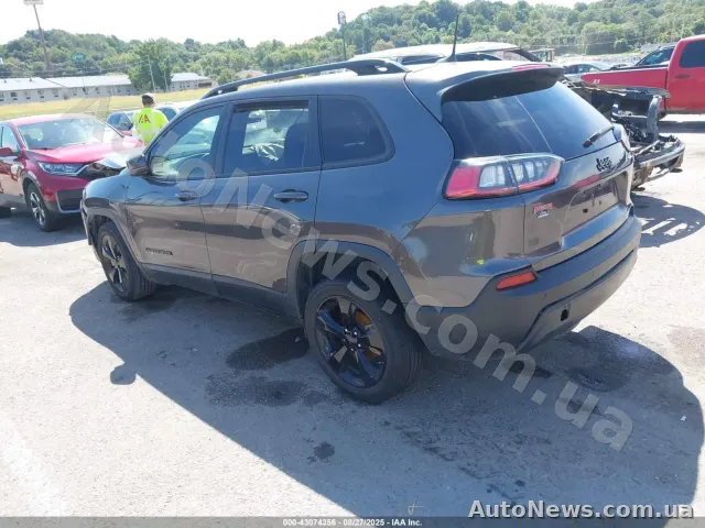 2019 Jeep Cherokee, VIN 1C4PJLLB0KD458076, nr rej. СВ4559ЕХ — zdjęcie 19 (iaai)