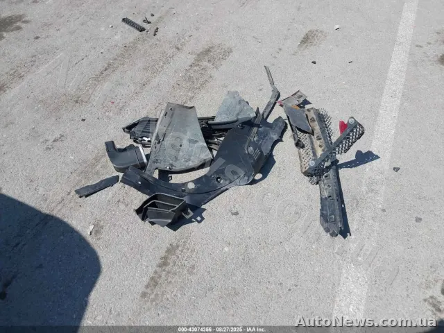 2019 Jeep Cherokee, VIN 1C4PJLLB0KD458076, nr rej. СВ4559ЕХ — zdjęcie 27 (iaai)