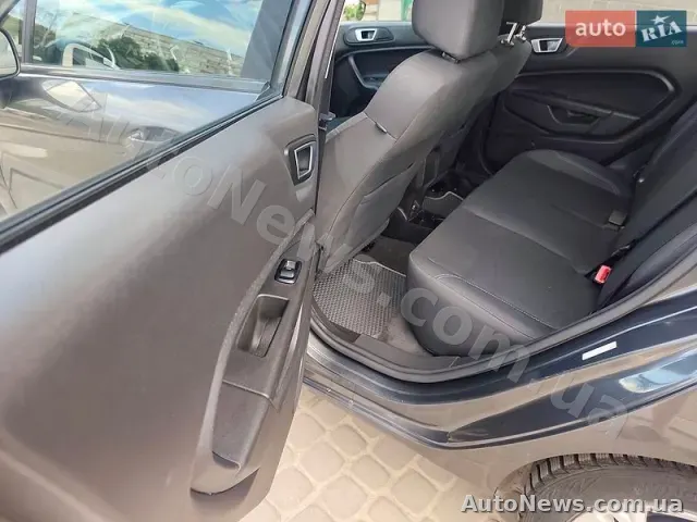 2015 Ford Fiesta, VIN 3FADP4BJ3FM200375, plate АМ0745ЕТ — photo 18 (autoria)