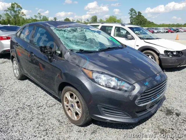 2015 Ford Fiesta, VIN 3FADP4BJ3FM200375, plate АМ0745ЕТ — photo 1 (copart)
