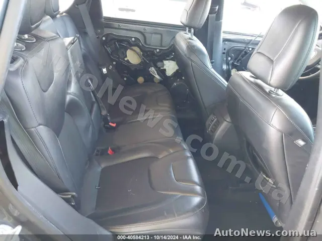 2021 Jeep Cherokee — фото 8 (iaai)