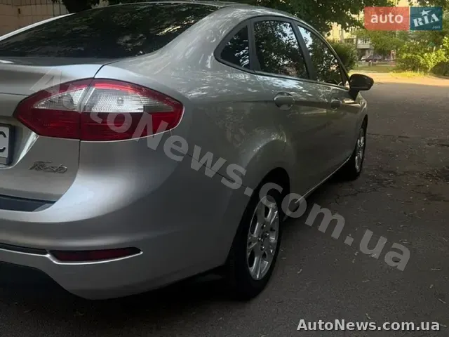 2015 Ford Fiesta, VIN 3FADP4BJ4FM172022, nr rej. ВХ8621НС — zdjęcie 8 (autoria)