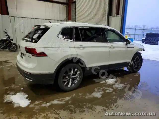 2022 Volkswagen Tiguan, VIN 3VV2B7AX8NM035088 — photo 3 (copart)