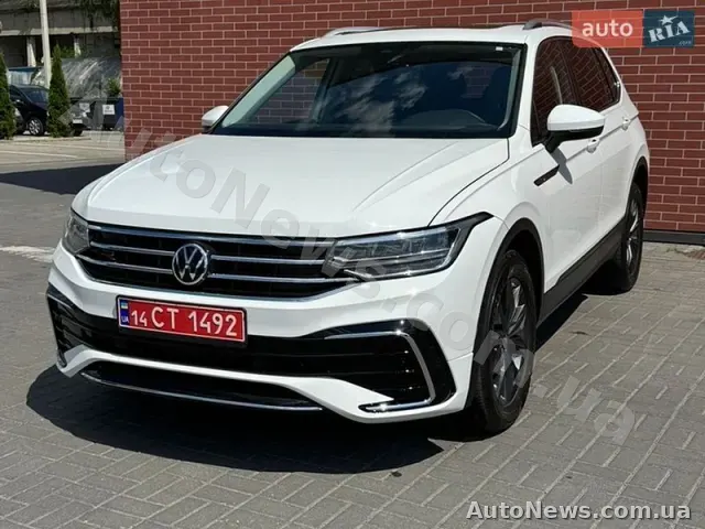 2022 Volkswagen Tiguan, VIN 3VV2B7AX8NM035088 — фото 3 (autoria)
