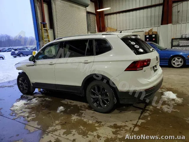 2022 Volkswagen Tiguan, VIN 3VV2B7AX8NM035088 — фото 2 (copart)