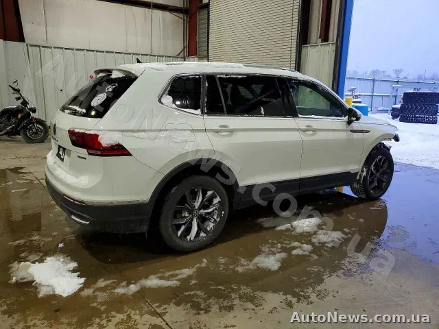 2022 Volkswagen Tiguan, VIN 3VV2B7AX8NM035088 — фото 3 (copart)