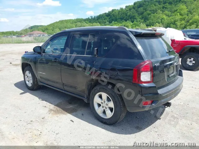 2016 Jeep Compass — zdjęcie 3 (iaai)