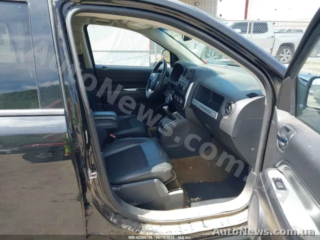2016 Jeep Compass — zdjęcie 5 (iaai)