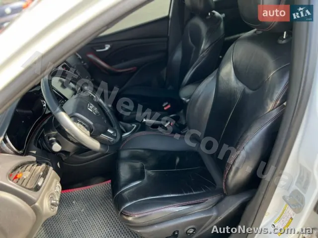 2014 Dodge Dart — photo 19 (autoria)