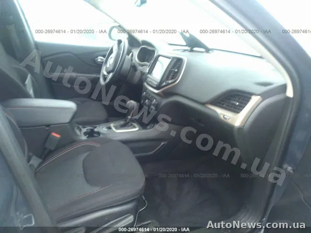 2017 Jeep Cherokee — фото 5 (iaai)
