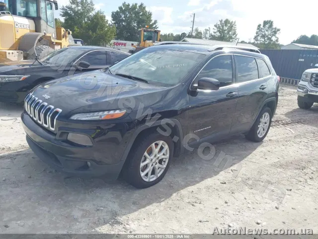 2017 Jeep Cherokee, VIN 1C4PJLCB4JD595102, госномер КА8220ТА — фото 2 (iaai)