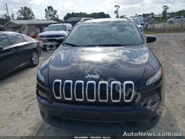2017 Jeep Cherokee, VIN 1C4PJLCB4JD595102, госномер КА8220ТА — фото 6 (iaai)