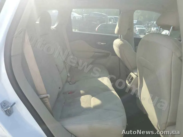 2019 Jeep Grand Cher — photo 10 (copart)