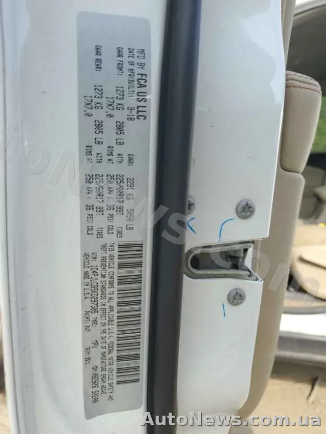 2019 Jeep Grand Cher — photo 12 (copart)