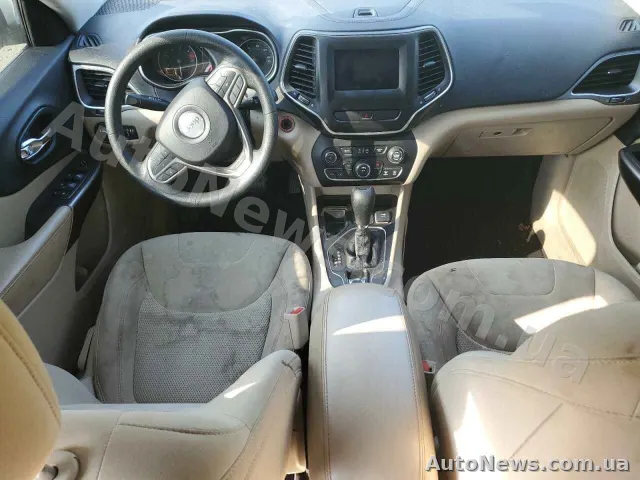 2019 Jeep Grand Cher — photo 8 (copart)