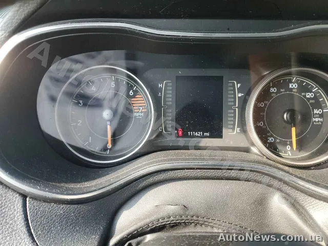 2019 Jeep Grand Cher — photo 9 (copart)