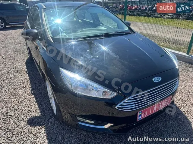 2018 Ford Focus, VIN 1FADP3N2XJL273199 — фото 3 (autoria)