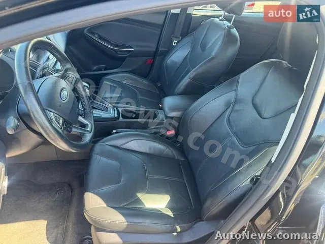 2018 Ford Focus, VIN 1FADP3N2XJL273199 — фото 30 (autoria)