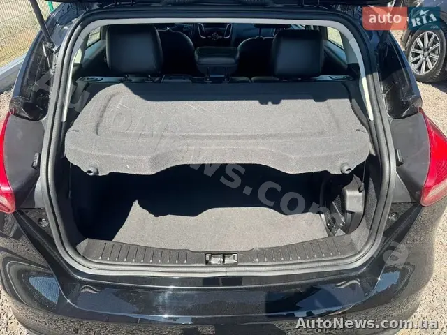 2018 Ford Focus, VIN 1FADP3N2XJL273199 — фото 45 (autoria)