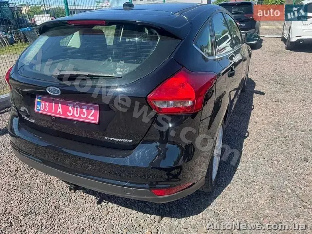 2018 Ford Focus, VIN 1FADP3N2XJL273199 — фото 8 (autoria)