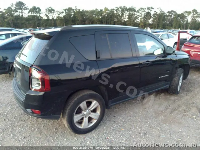 2016 Jeep Compass — photo 4 (iaai)