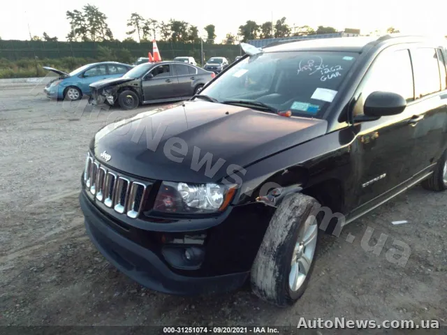 2016 Jeep Compass — photo 6 (iaai)