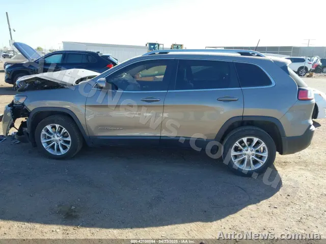 2019 Jeep Cherokee — zdjęcie 14 (iaai)