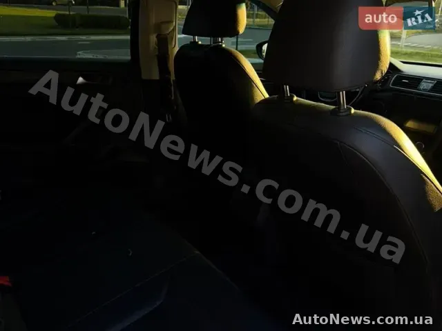 2012 Volkswagen Passat, VIN 1VWBH7A32CC098497, госномер НН2105АН — фото 13 (autoria)