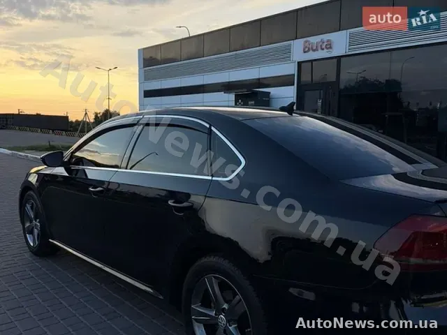 2012 Volkswagen Passat, VIN 1VWBH7A32CC098497, госномер НН2105АН — фото 8 (autoria)