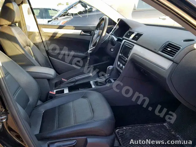 2012 Volkswagen Passat, VIN 1VWBH7A32CC098497, госномер НН2105АН — фото 5 (copart)