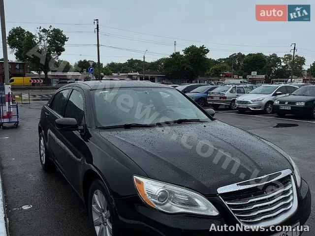2012 Chrysler 200 Tourin, VIN 1C3CCBBB7DN539386, plate ВН9685ТТ — photo 1 (autoria)