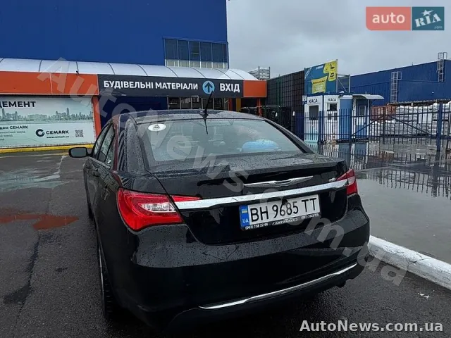 2012 Chrysler 200 Tourin, VIN 1C3CCBBB7DN539386, plate ВН9685ТТ — photo 3 (autoria)