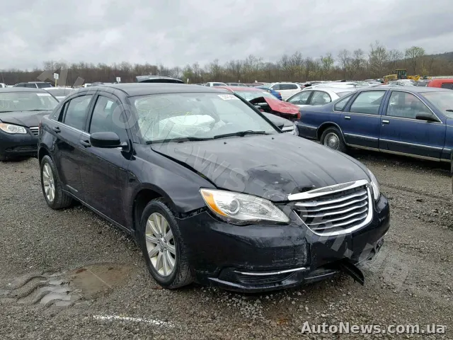 2012 Chrysler 200 Tourin, VIN 1C3CCBBB7DN539386, plate ВН9685ТТ — photo 1 (copart)